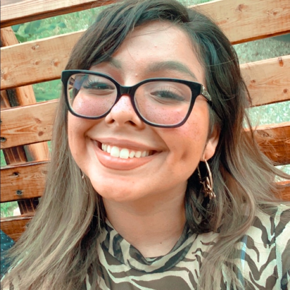 Meet your Posher, Analyssa